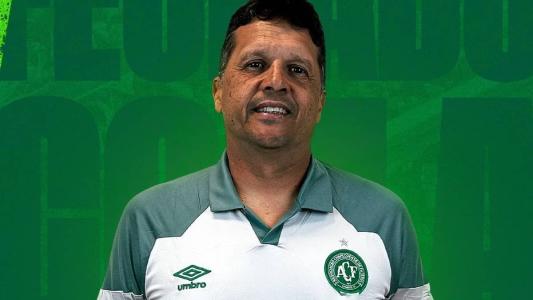 Chape anunciou retorno do treinador nesta quarta-feira (9)