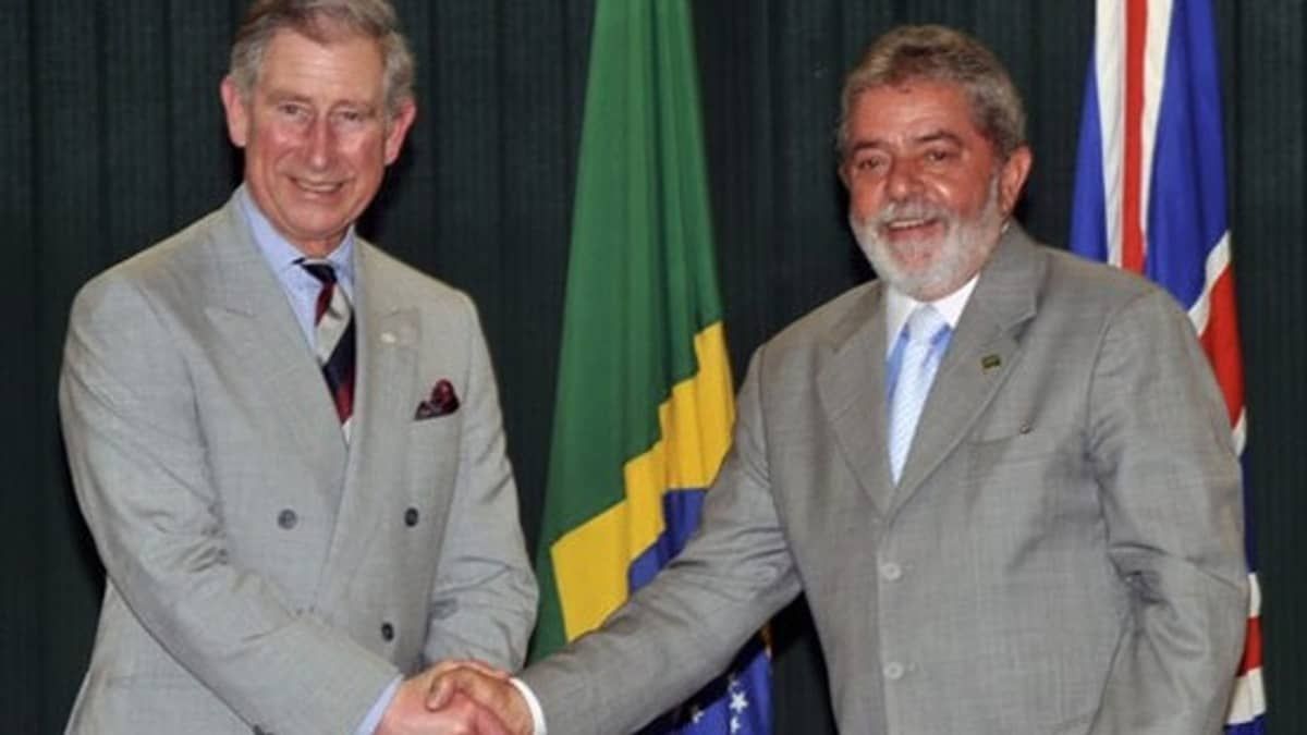 Lula e rei Charles III devem conversar sobre coroação; saiba mais