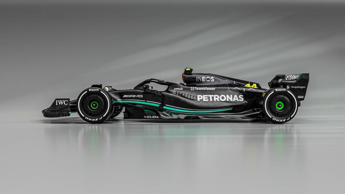 F1: Mercedes abandona as Flechas de Prata e volta ao preto para temporada de 2023