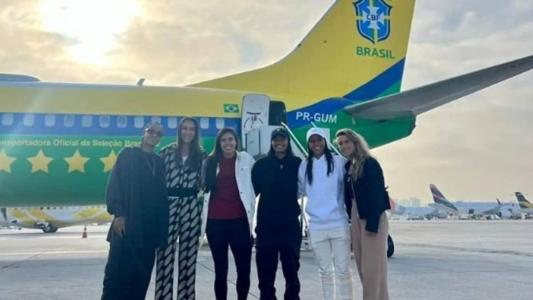 Chegada das jogadoras em Brasília