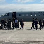 Vídeo: brasileiro repatriado de Israel que chega ao Brasil relata 'angústia' durante a guerra 