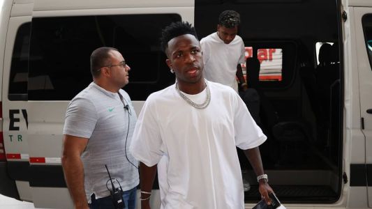 Chegada de Vinícius Júnior à concentração da Seleção Brasileira em Cuiabá