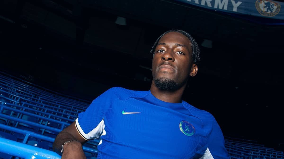 Chelsea ultrapassa R$ 4 bilhões em contratações em seis meses