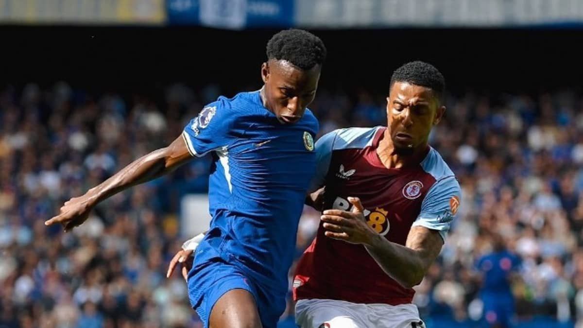 Chelsea perde em casa para o Aston Villa e agrava crise no Inglês