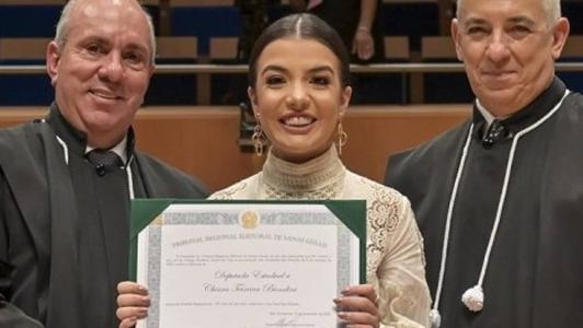 Chiara Biondini completa 21 anos no dia 22 de fevereiro