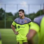 Sport estende contrato e empresta zagueiro Chico ao Novorizontino