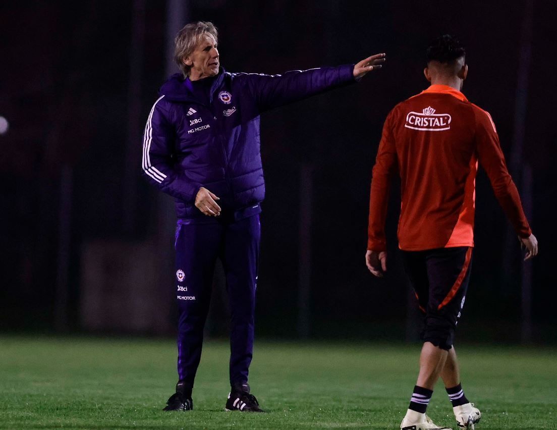 Com jogadores de Atlético e Flamengo, Chile divulga convocados para amistosos