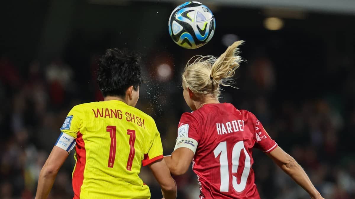 Dinamarca marca no fim e vence a China pela Copa do Mundo Feminina  