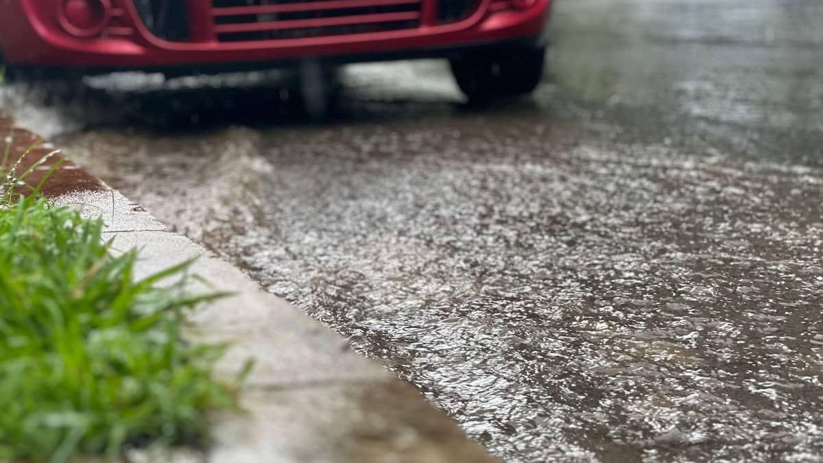 Veja a lista com 55 cidades que estão sob alerta de chuva de 100 mm nesta manhã (29)