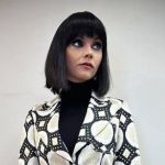 Atriz de Wandinha revela que foi ameaçada por recusar cena de sexo