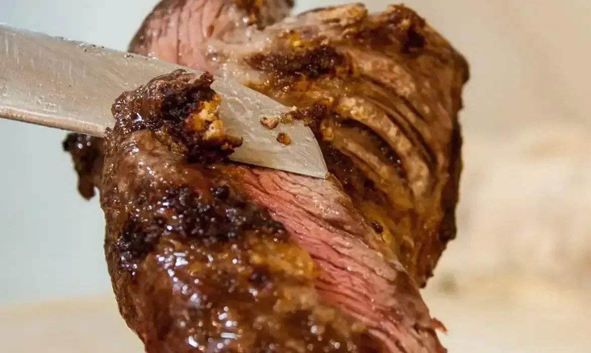 Churrasco no Réveillon? Veja o preço da picanha e de outros cortes em BH