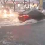 Vídeo: chuva forte em BH alaga trecho de avenida importante do Barreiro