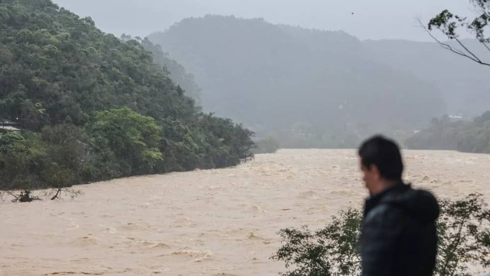 Chuva de 400 milímetros pode causar alagamentos e deslizamentos no Sul do Brasil  