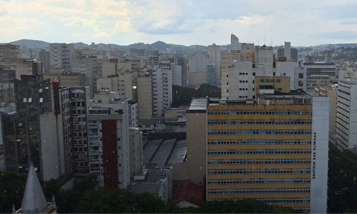 Próximos dias devem ter calor e 'águas de março' em Juiz de Fora e região