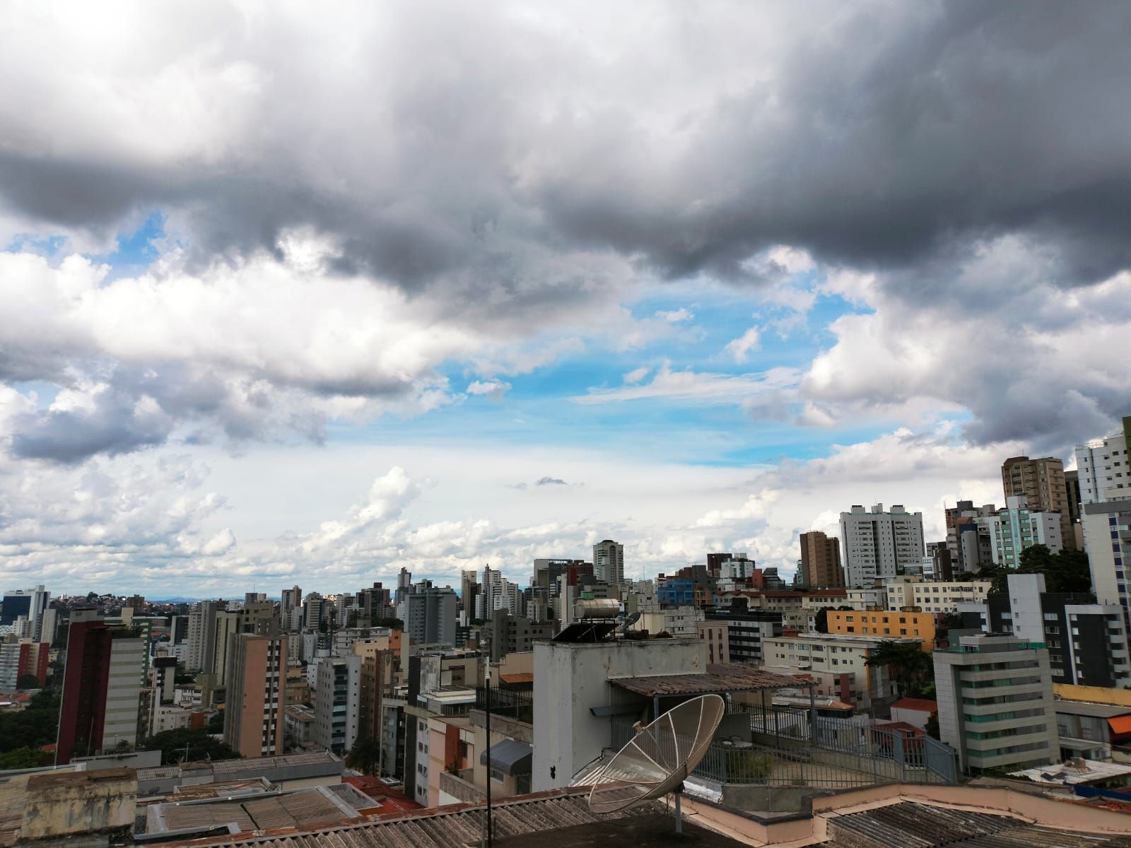 Previsão do tempo: veja se vai chover nesta sexta-feira (9) de Carnaval em Minas Gerais