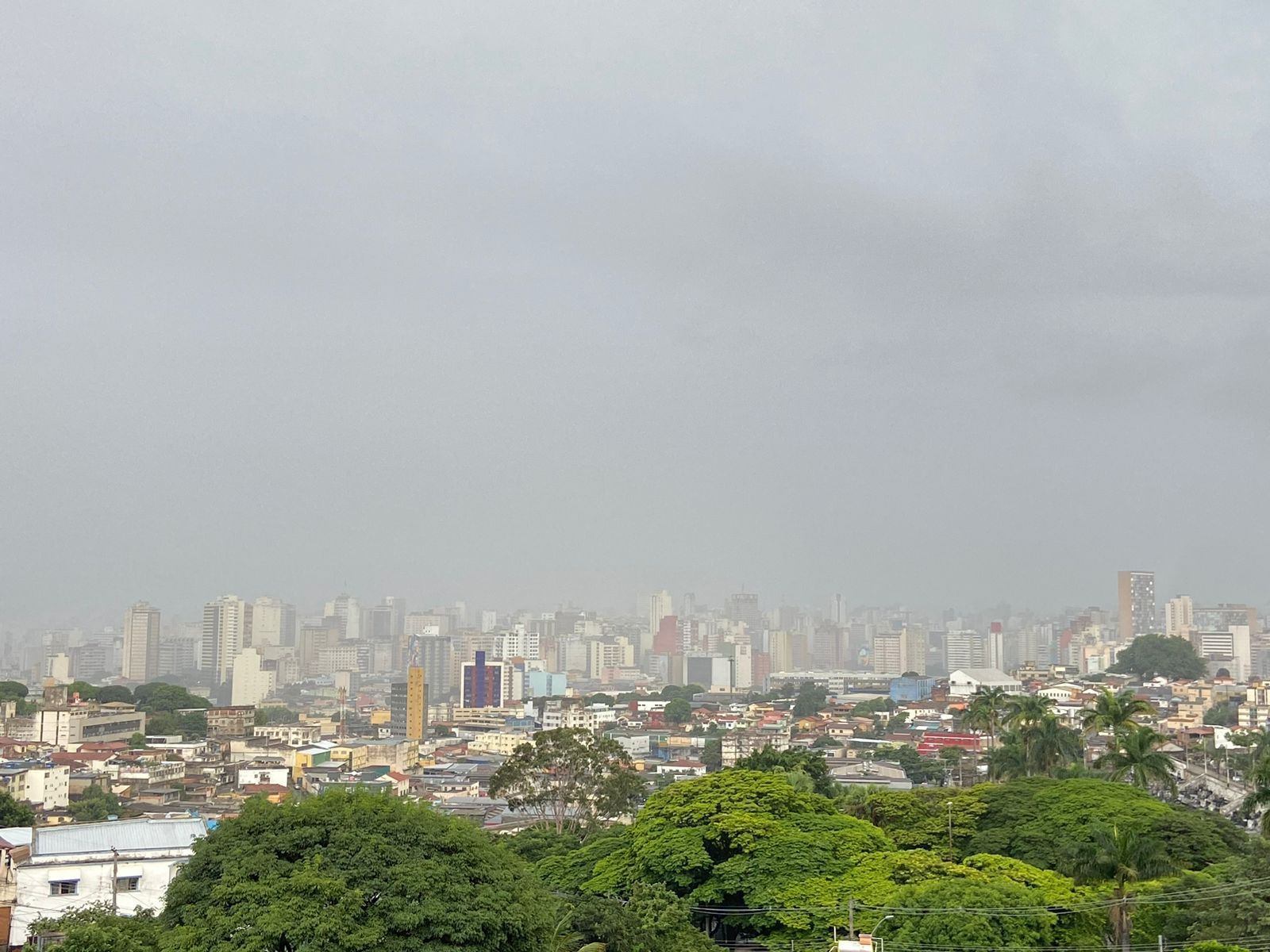 Defesa Civil de BH alerta para chuva forte com 'acumulado significativo' neste domingo (8)