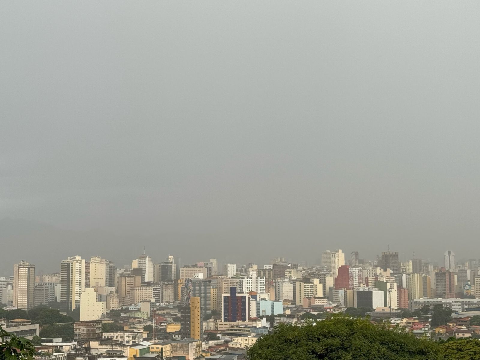 Chuva BH: duas regionais registram mais de 80% do volume esperado para todo o mês