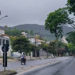 Segunda-feira de Carnaval começa com chuva em alguns pontos de Belo Horizonte