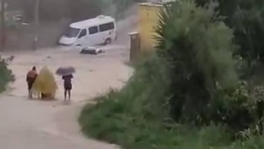 Chuva forte atinge Caeté, cidade da Grande BH