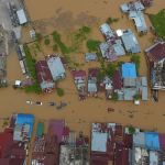 Chuva e deslizamentos de terra deixam ao menos 15 mortos na Indonésia 