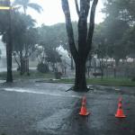 Chove forte em algumas regiões de Belo Horizonte