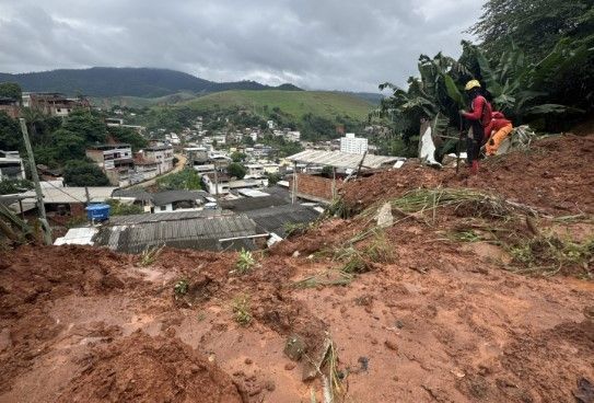 Moradores de cidades atingidas por temporais em MG poderão parcelar contas da Cemig e Copasa