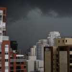 Chuvas intensas: veja lista das 176 cidades de MG sob alerta do Inmet nesta terça (30)