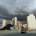 Veja as 576 cidades de Minas que podem ter chuva de 50mm nesta manhã