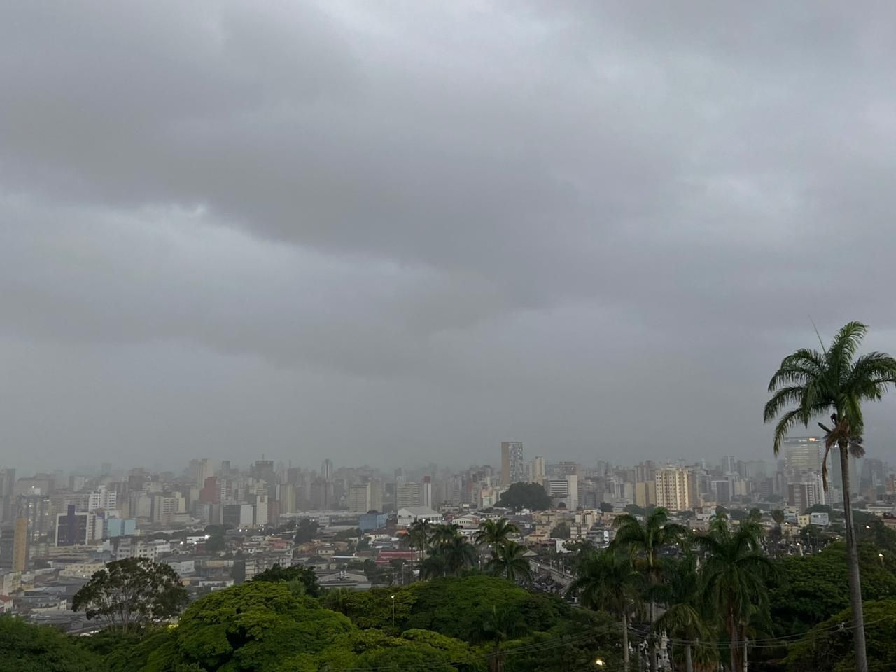 Chuva intensa pode atingir 304 cidades de Minas nas próximas horas; veja quais