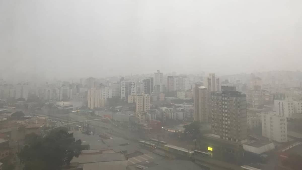 Minas Gerais: chuva continua nesta segunda-feira com alerta para deslizamentos, enchentes e alagamentos 