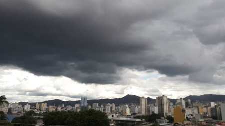 Chuvas intensas são esperadas em 163 cidades de Minas Gerais
