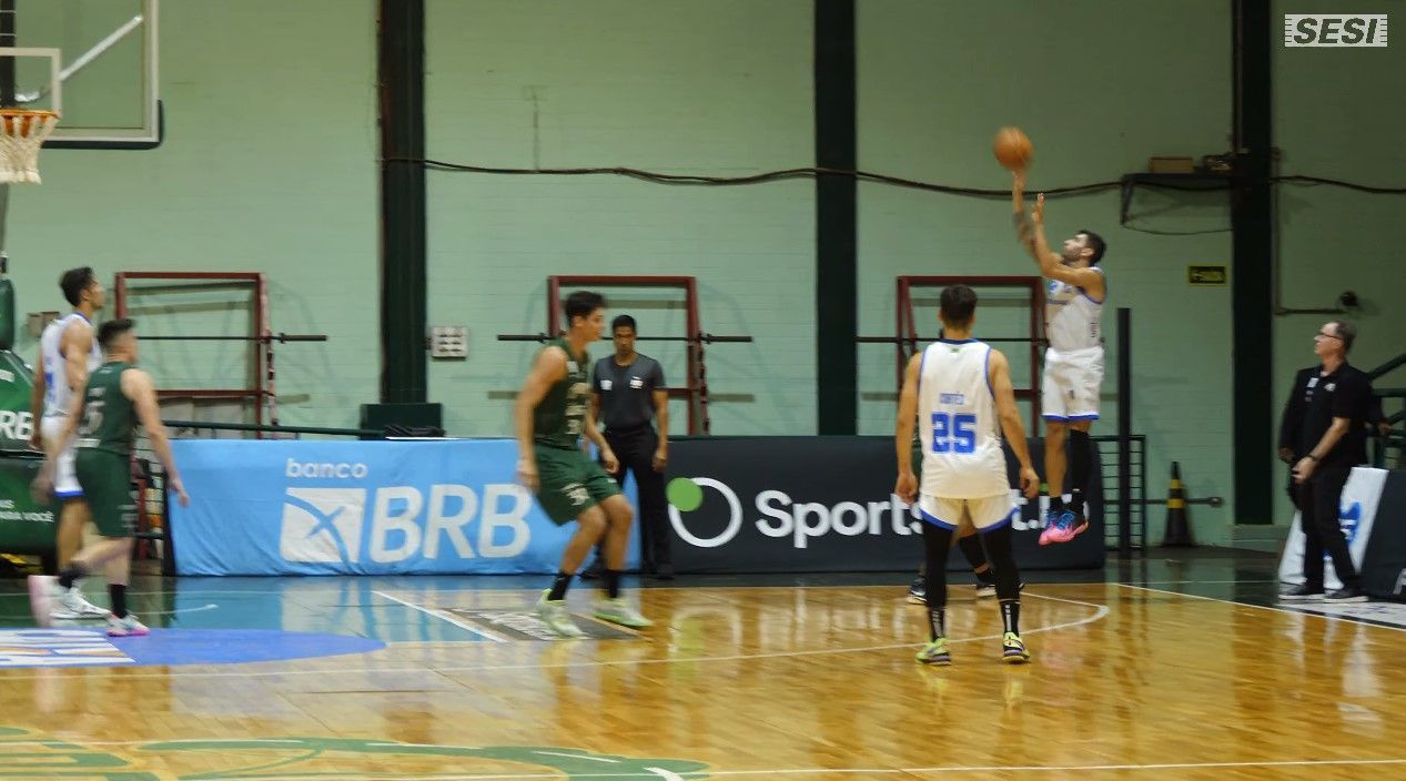 Líder, Minas bate Cerrado em Brasília e soma décima vitória seguida no NBB