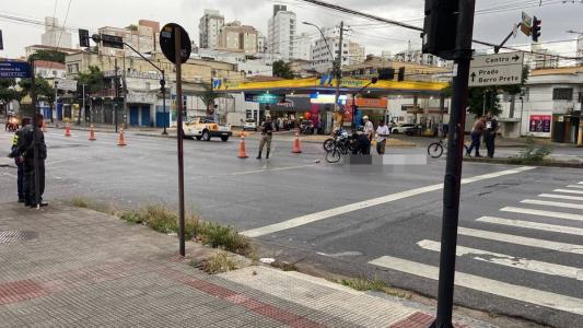 Ciclista morreu na hora e teve o óbito confirmado pela equipe do SAMU