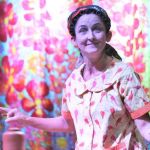 Intérprete de Concessa, atriz Cida Mendes lança o seu primeiro livro 