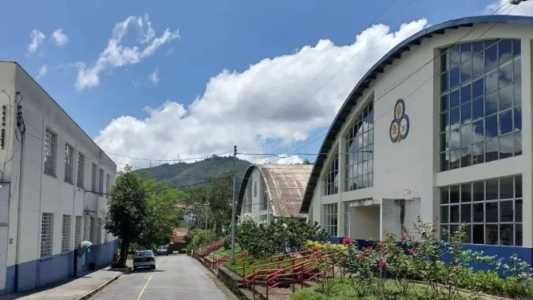 Cidade de Poços de Caldas está de luto após ataque à escola