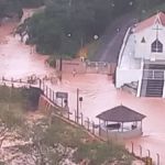 Após forte chuva, distrito de Santos Dumont está sem luz elétrica há 24h e produtores de leite temem prejuízo