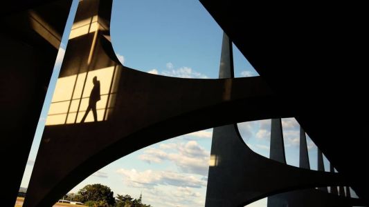 Cidades pobres e pequenas são irrigadas de “emendas pix” com pouca transparência.