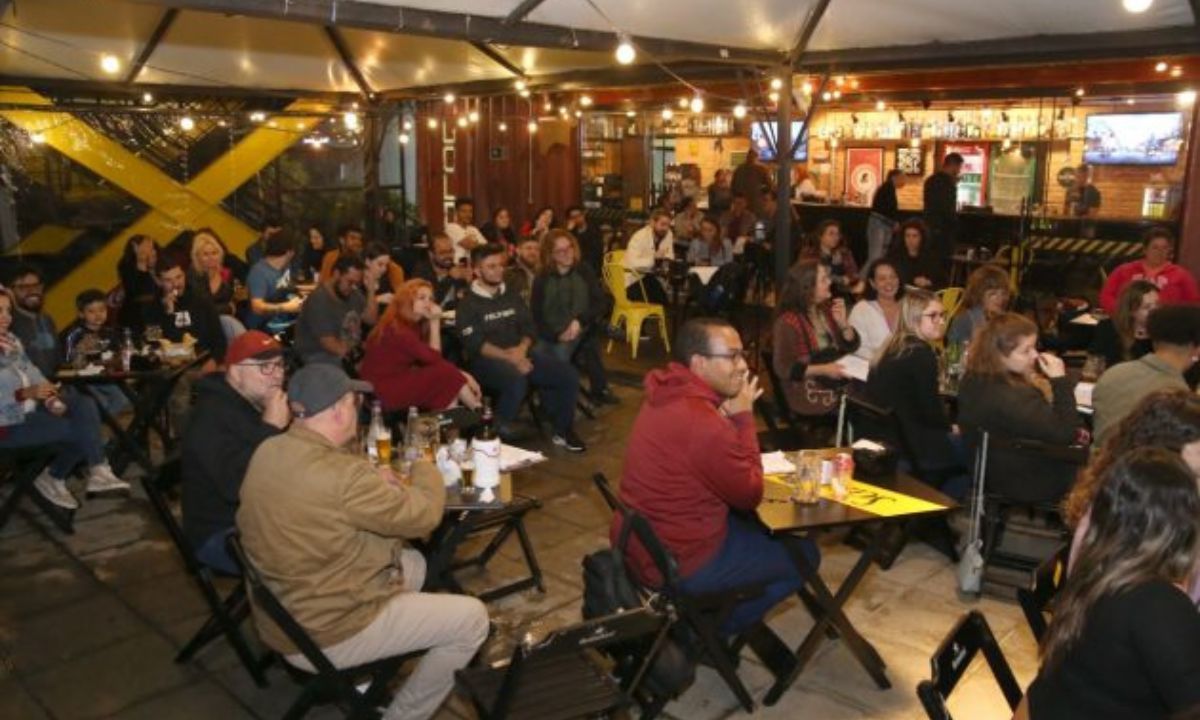 'Ciência ao Bar': reta final de inscrições para concurso 'Bela, cientista e do bar'