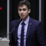 Nikolas Ferreira protocola notícia-crime contra ministros de Lula por uso de jatinhos da FAB