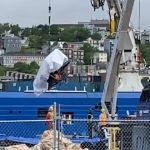 Submarino implodido: legistas tentam identificar restos mortais de passageiros com DNA disponibilizado por família