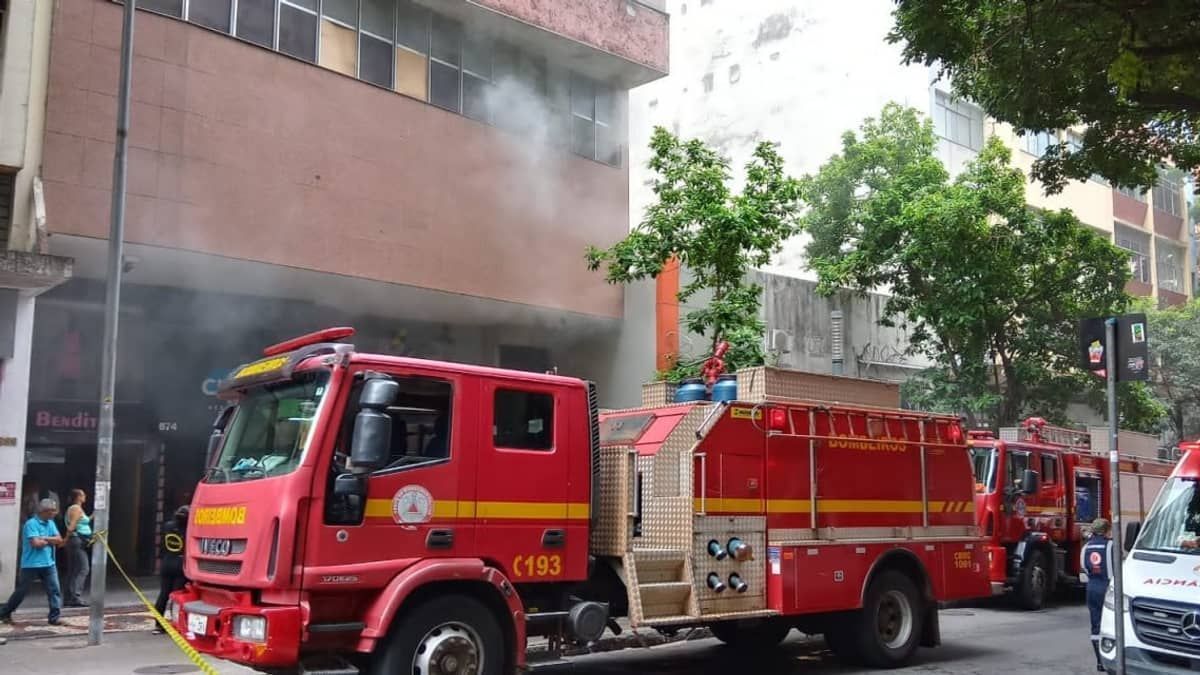 Apartamento pega fogo no centro de Belo Horizonte
