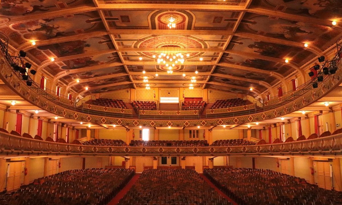 Artistas de Juiz de Fora e região comemoram 96 anos do Cine-Theatro Central