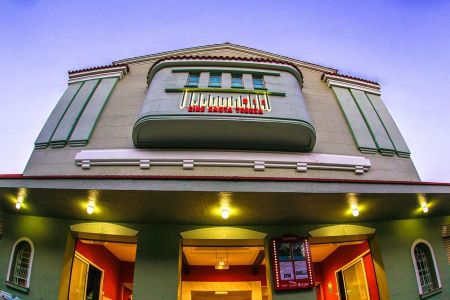 Cine Santa Tereza exibe mostras gratuitas dedicadas às culturas africana e indígena