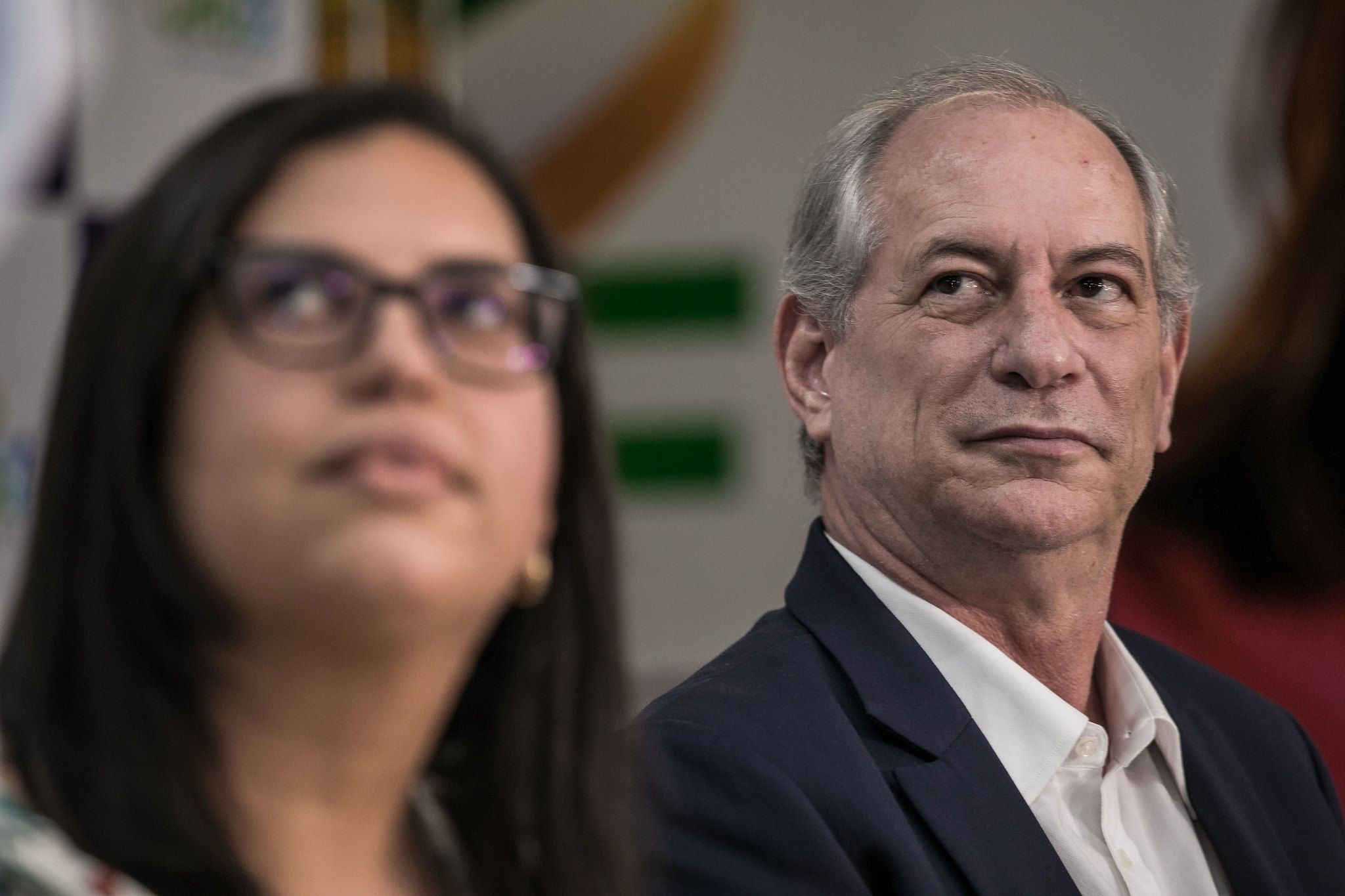 Ciro acena a aliado de Bolsonaro no Ceará e critica o irmão Cid Gomes