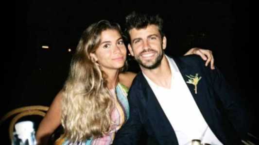 Clara engatou um relacionamento com Piqué após o jogador terminar com Shakira