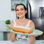 Bolo de banana fitness com doce de leite; confira a receita