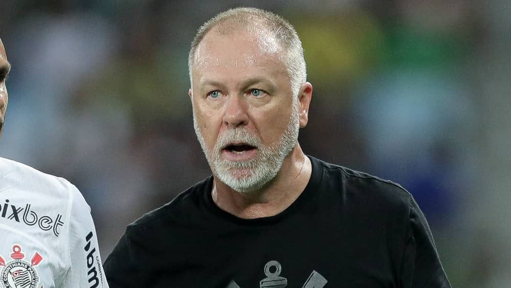 Mano Menezes projeta duelo entre Corinthians e Santos