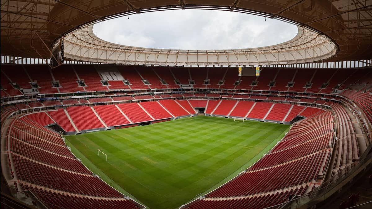 América x Cruzeiro: jogadores entrarão em campo com faixa sobre combate e prevenção ao câncer