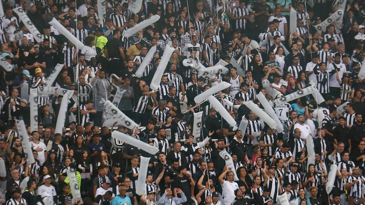 Botafogo x Flamengo: ingressos esgotados para clássico pelo Brasileirão