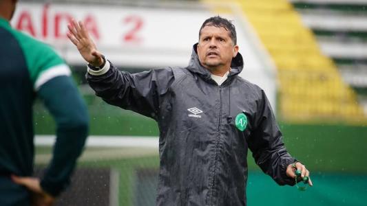 Claudinei Oliveira, técnico da Chapecoense